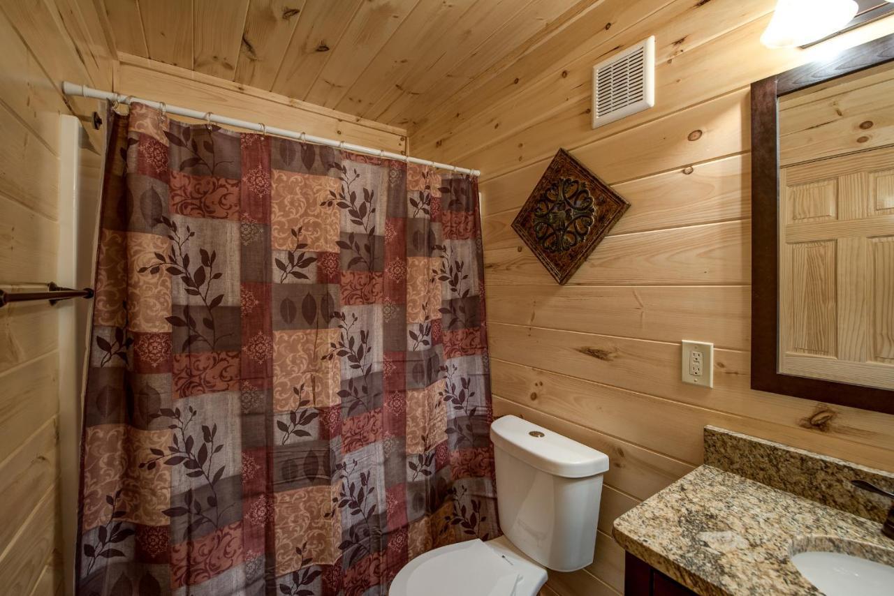 Woodland Escape Villa Pigeon Forge Exterior photo