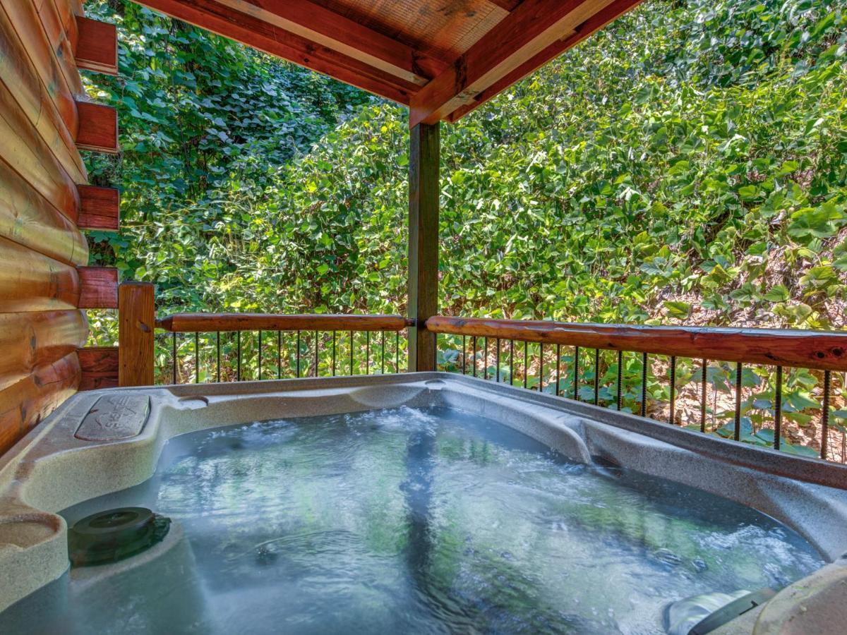Woodland Escape Villa Pigeon Forge Exterior photo